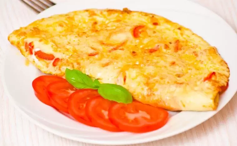 omelet sareng tomat kanggo diet endog