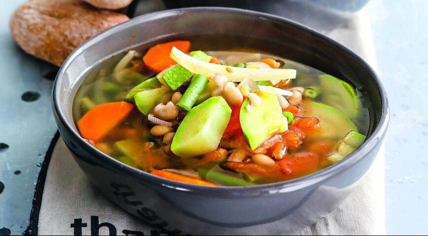 sup sayuran pikeun leungitna beurat gancang