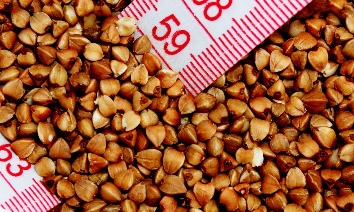 Buckwheat mangrupikeun produk rendah kalori anu ngabantosan ngirangan beurat